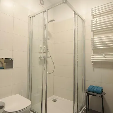 Al-dom Kniewskiego 11 Kołobrzeg